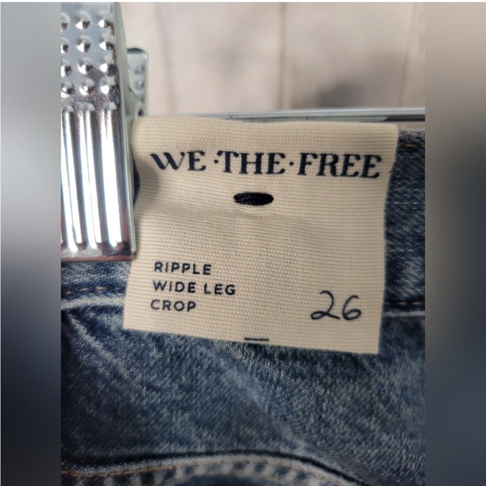We The Free  Wide Leg ripple cropped Jeans. New with plastic tag. - Picture 2 of 7